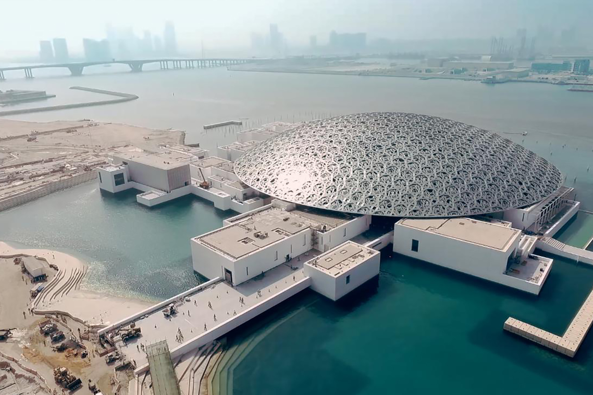 Louvre-Museum-Abu-Dhabi-01